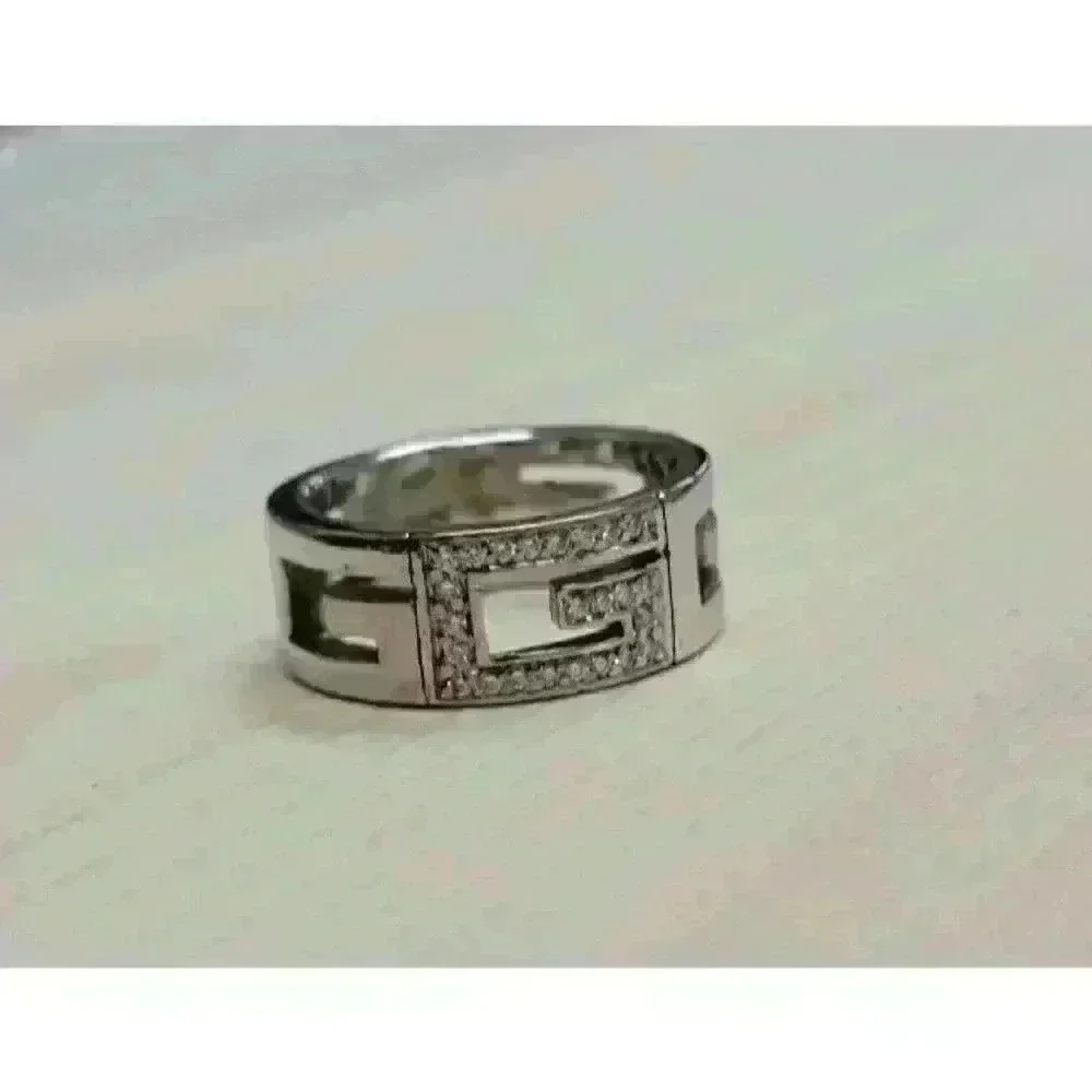 Gucci 18kt White Gold Logo 
